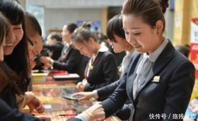 『你试戴』逛金店的时候,为啥不要试戴黄金手镯?现在知道还不晚!