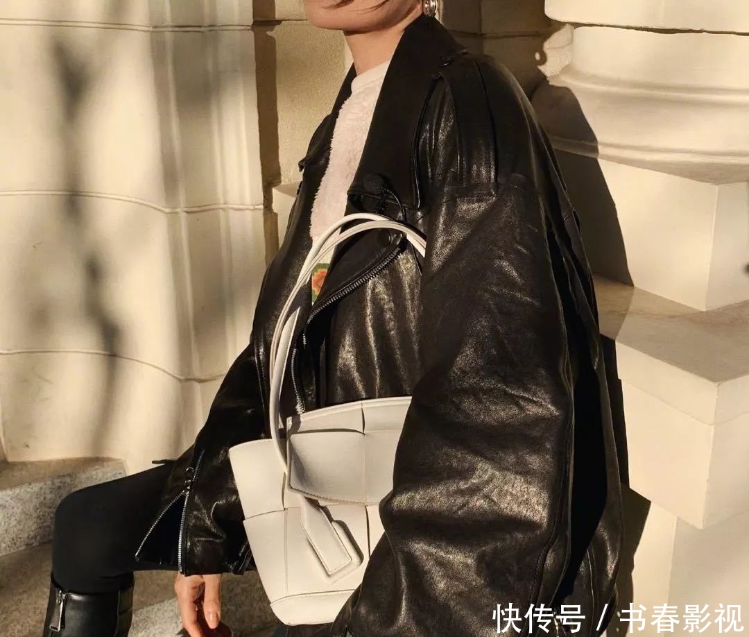  『气质』从去年火到今年的几款包包，到底好看在哪里？