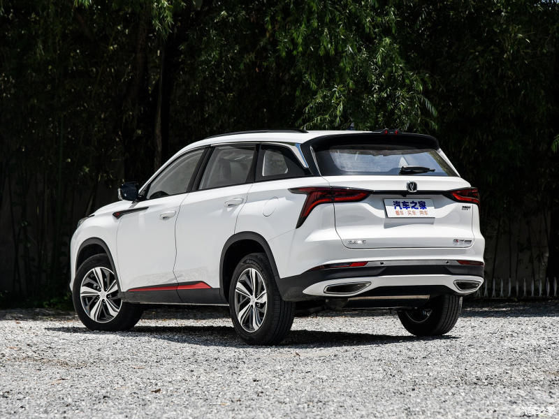  『汽车之家』中保研撞出的两款好车，长安CS75 PLUS对比荣威RX5 MAX