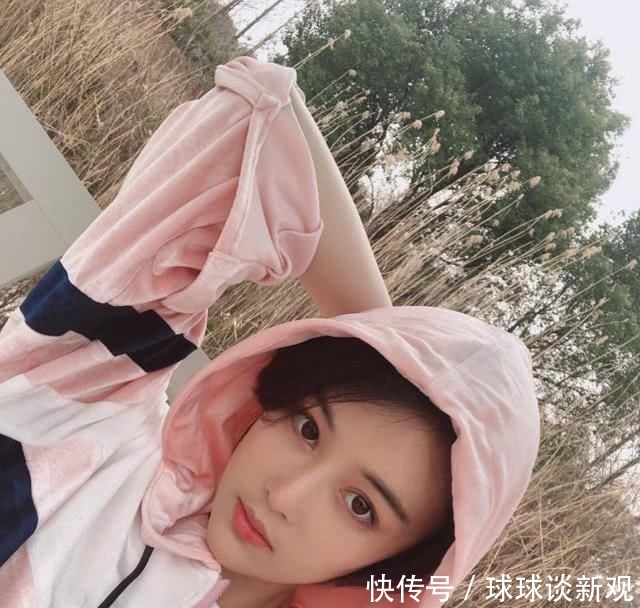  [何捷]张馨予不做饭改种花了, 老公何捷帮不上忙, 只好线上求助网友