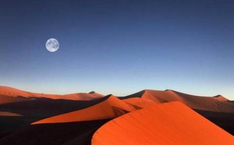 这片沙漠中心惊现轮船，为什么会出现在这里，至今仍是未解之谜