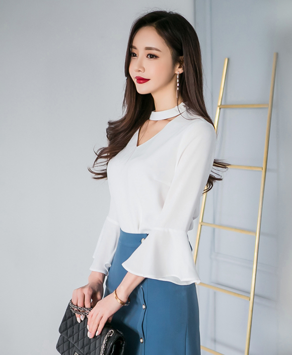 女神孙允珠，白皙朝梦清露炼乳环领荷叶裙