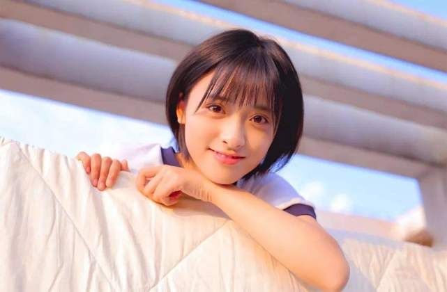 沈月穿许嵩会服