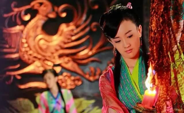  「摧毁」张檬，哪个亲自摧毁自身的女星