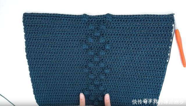  『不加不减钩一行中长』出门背个这样的包包，大大小小的物品全能收纳其中，流浪汉包教程