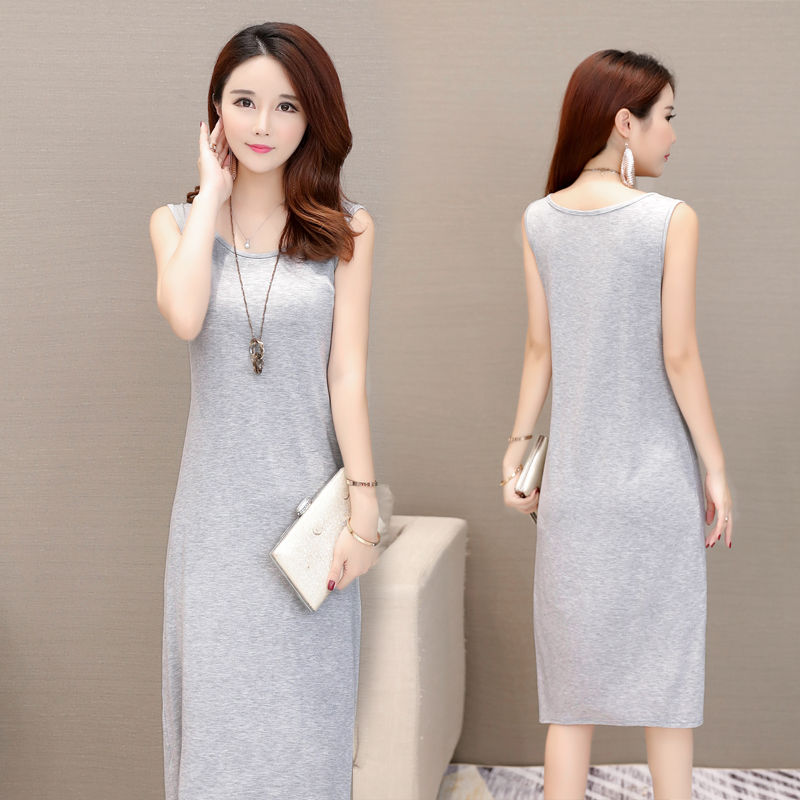 是时候抓住夏末的尾巴，在性感一把啦，她才是我衣橱中的宠儿!