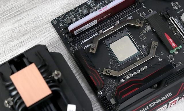  『散热器』风冷胜水冷，双塔6管压制，酷冷至尊MA620M黑武士RGB散热器体验