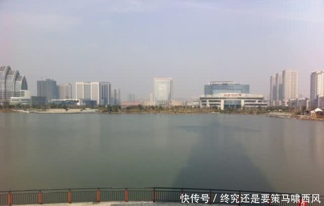 中国唯一没有山的城市，4A以上景区多达18家，却一直不温不火