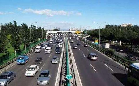 春节将至，高速公路的免费时间已出炉，但名单里没有“这2种车”