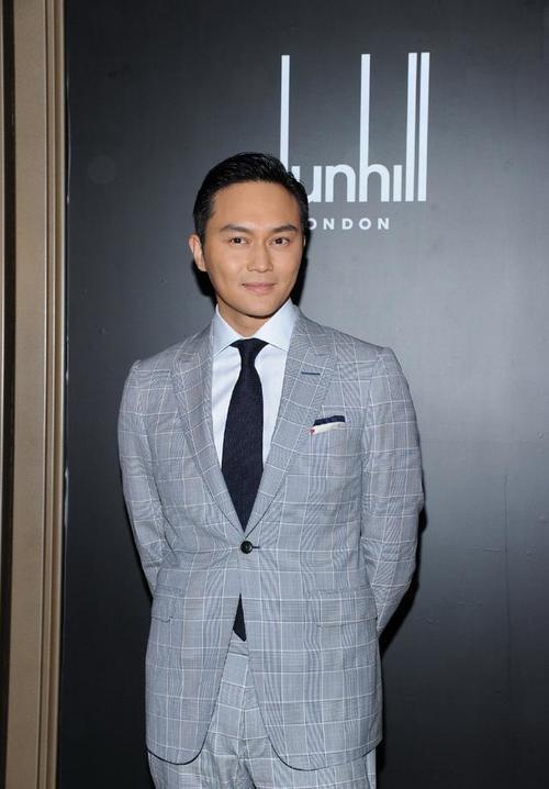 继王宝强张智霖后，胡歌也遭经纪人“背叛”，唐人发严正声明！