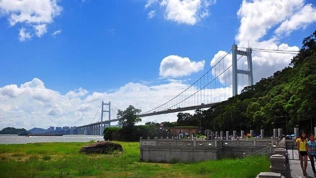 中国最“贵”大桥，过桥费5公里要收40元，还天天堵车！