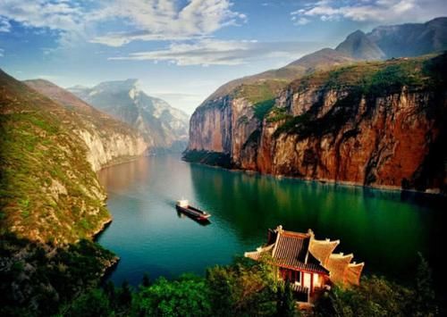 中国最受人点赞的景区，门票虽贵但人山人海，游客：去一次还想去