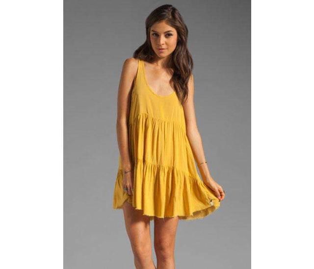 初秋女人出门，少穿这3种颜色的衣服，特别是第2种，招黑又显老