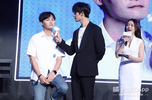 科莱丽携手首位亚太区品牌大使朱正廷,掌控肌肤未来!