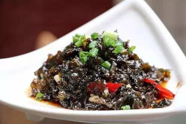 重庆人都知道,3月吃折耳根是对春天最起码的尊重