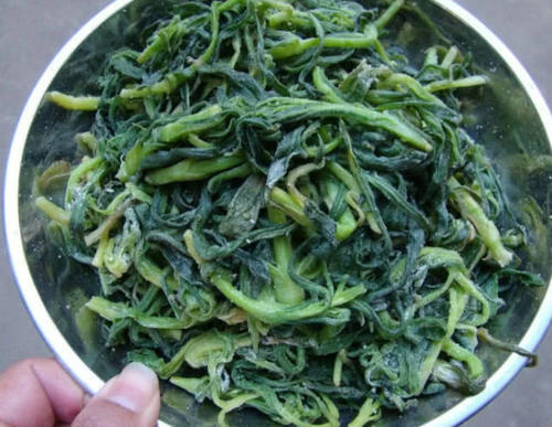 农村这种野生植物，能当成蔬菜吃，还可润肺止咳，城里人没见过！