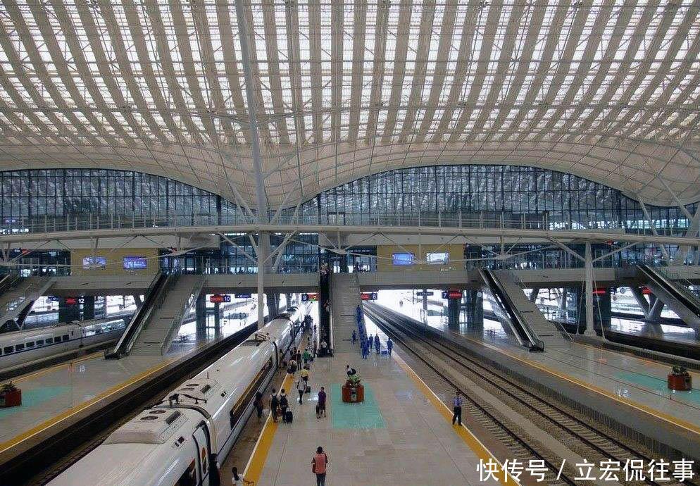 中国唯一火车站命名未统一的城市, 本地人一清二楚, 外地人却懵了
