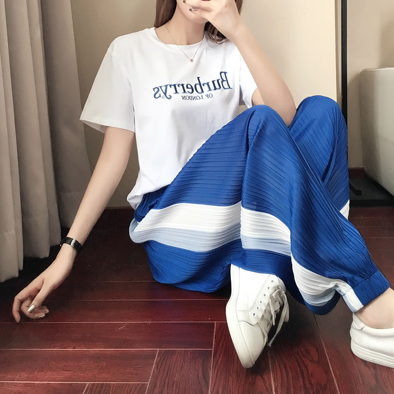 别天天穿连衣裙，等月底发工资，这6款套装我全买了，上身超美嫩