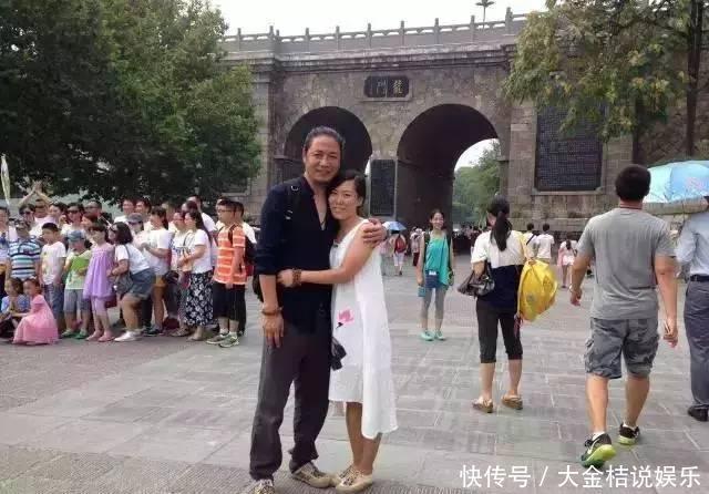 4年前离职写下“世界那么大，我想去看看”的女教师现在怎样了？