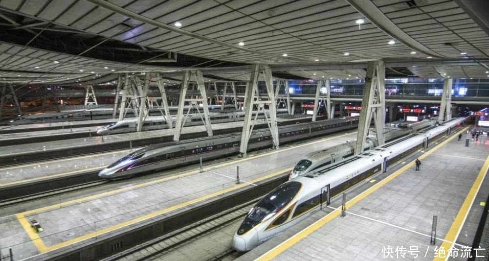  「提前」为什么火车很少提前到站？非要乘客等！看完再也不气了