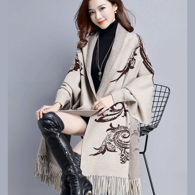 太美了!难怪老婆不穿裙子!穿这针织衫+黑裤子，洋气时髦巨美嫩