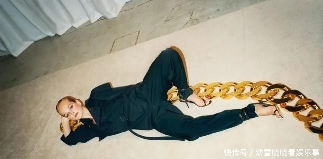  『人民币就』云彩包太爆火！除开BV也有这种知名品牌能够下手