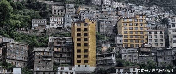 直播川藏线 进入G318, 夜宿建在悬崖上的县城!