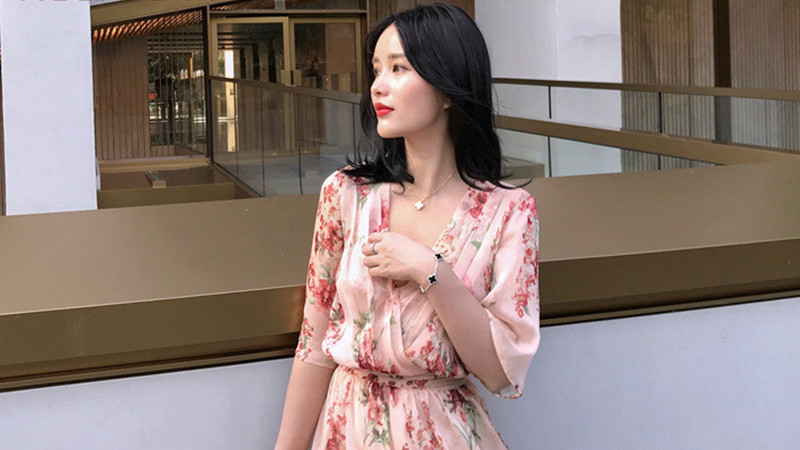 【气质】个性时尚的碎花连衣裙穿搭, 更显优雅大方的气质, 尽显女性的柔美气息