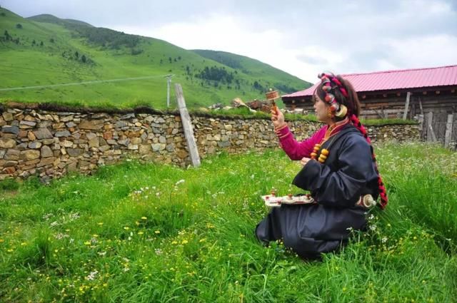 康定国际情歌节攻略！电音电竞赛马，这样过七夕简直酷Skr人！