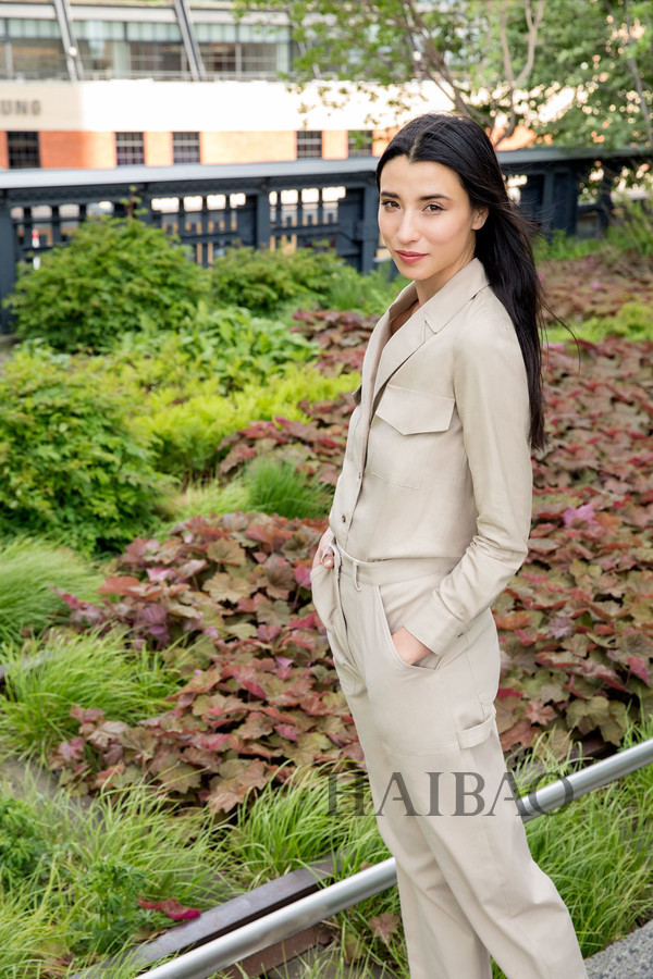 轻熟女穿搭典范!Lily Kwong街拍私照合辑