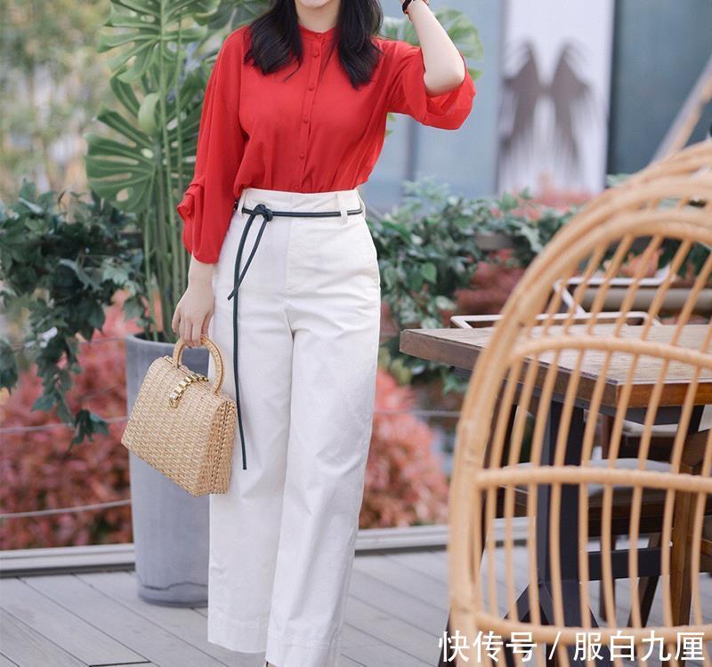  [好看]通勤又日常的时尚穿搭：舒服又好看，超显大气范！