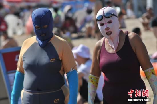 青岛大妈脸基尼已出到第八代 它是如何走红世界的