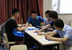 不要研究生,偏爱名校本科生,为何公司招聘时那