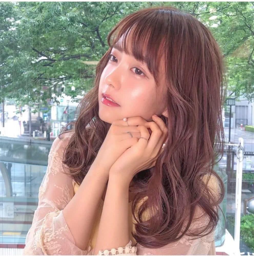 #适合#适合脸型比较圆的清爽发型