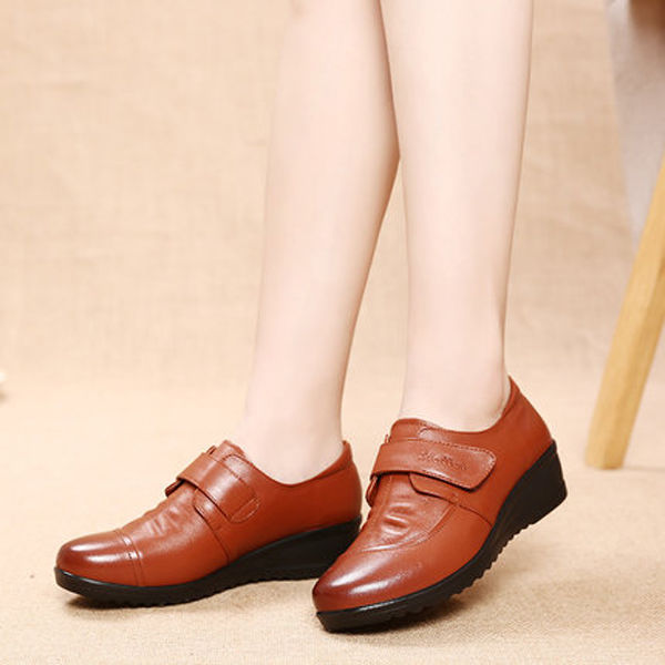 嗨美女!过时的凉鞋千万别穿了，时下流行13款女凉鞋，时尚优雅