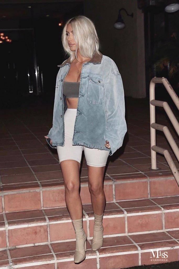 丑的要命的Bike shorts，终于被卡戴珊家族和她们的闺蜜团救活了