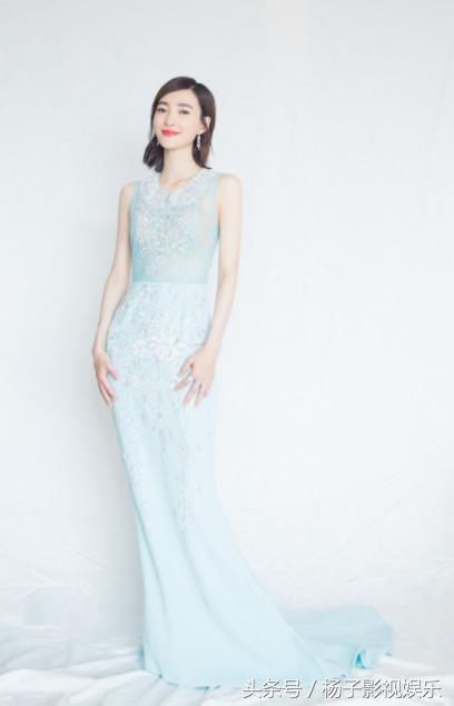 王丽坤穿渔网鞋太辣眼,不穿袜子不怕脚臭?林更新真是口味独特