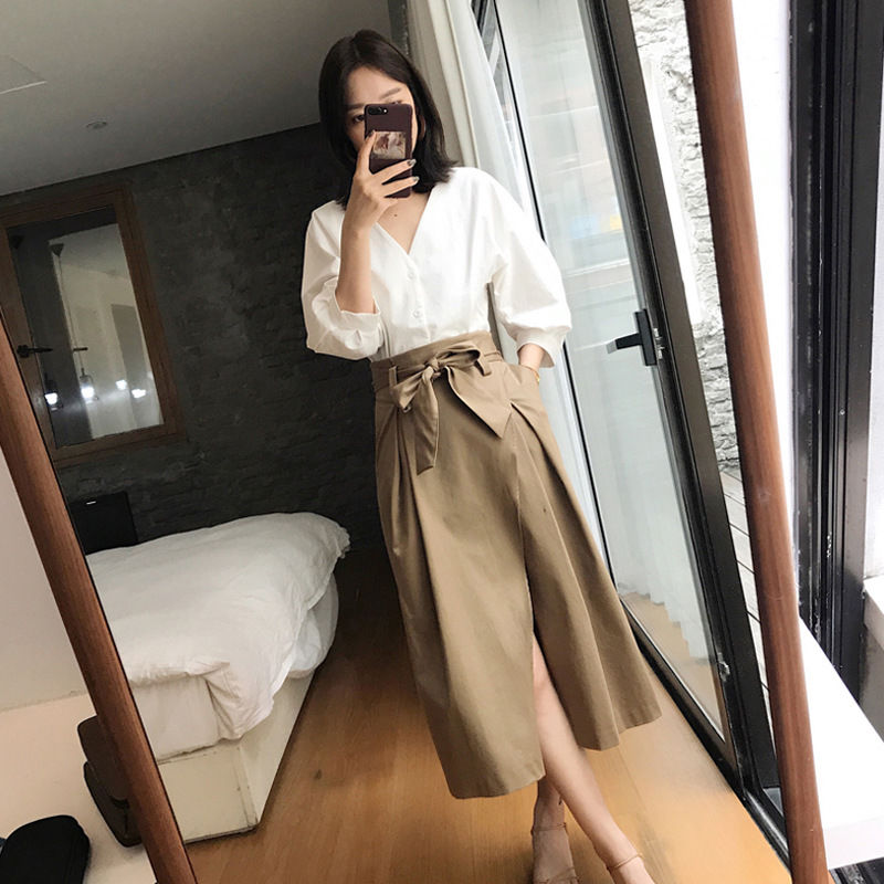 新出的套装真是漂亮!真是谁看了都忍不住想买，款款都贼洋气美嫩