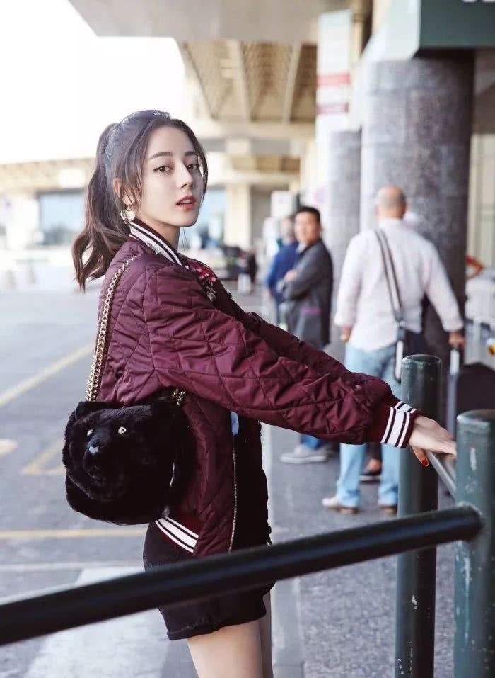  扎发■还有比这几款卷发更显脸小的发型吗？没有了！