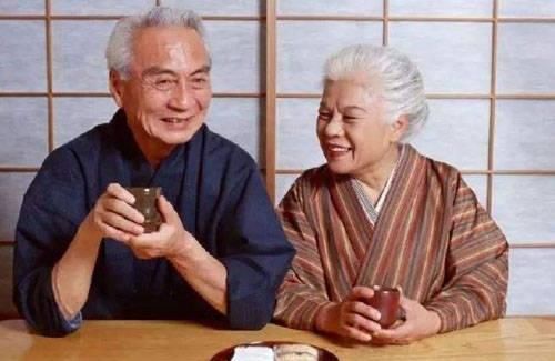  日本人@日本人退休之后养老金到底能拿多少？