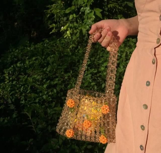 『橘子』一棵小草|把橘子味的落日背在身上