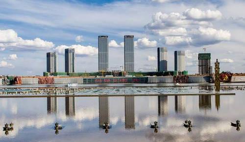 中国建世界级奇迹工程，斥资53亿将沙漠变城市，令老外叹服！