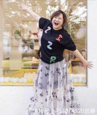 当140斤贾玲和90斤的张小斐同穿裙子, 网友: 看完瞬间不想减肥了