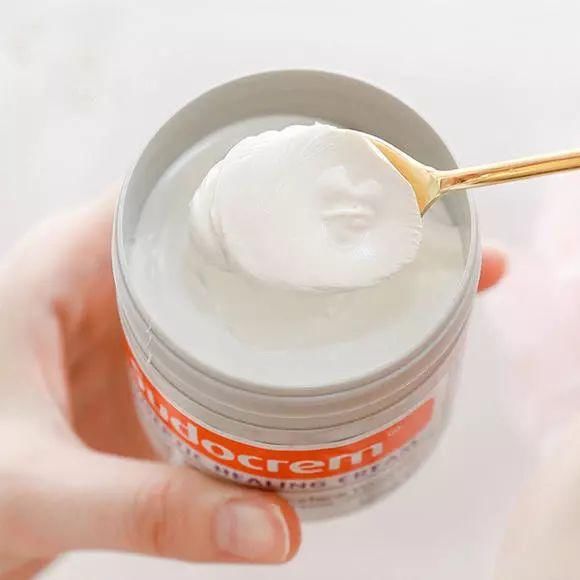 拔出黑头粉刺,地毯式清洁肌肤,还能缩小毛孔!素颜也自带妆容