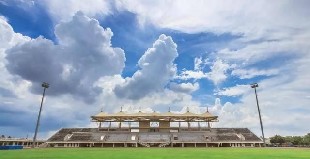  【出门】一出门就有地铁？这些大学交通也太方便了吧