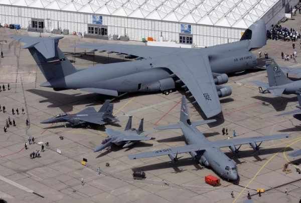 除了芯片,美国还能用这么多东西来威胁中国!