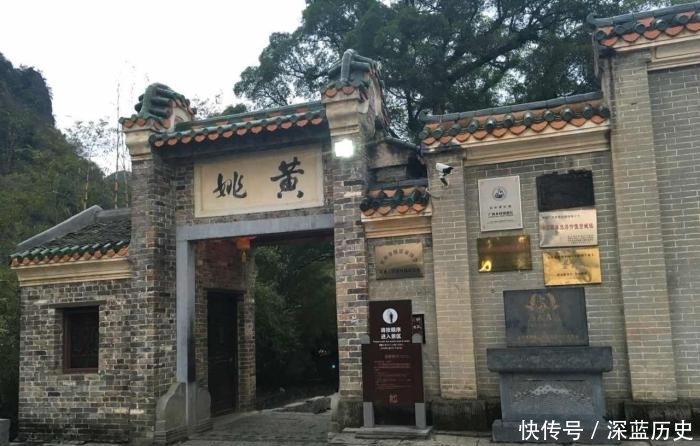 中国十大最美古镇之一，与平遥、凤凰古城齐名，千年的八卦古镇