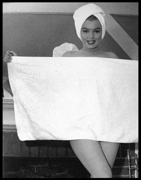 不谈衣服,时尚圈用哪些道具打造性感大片?