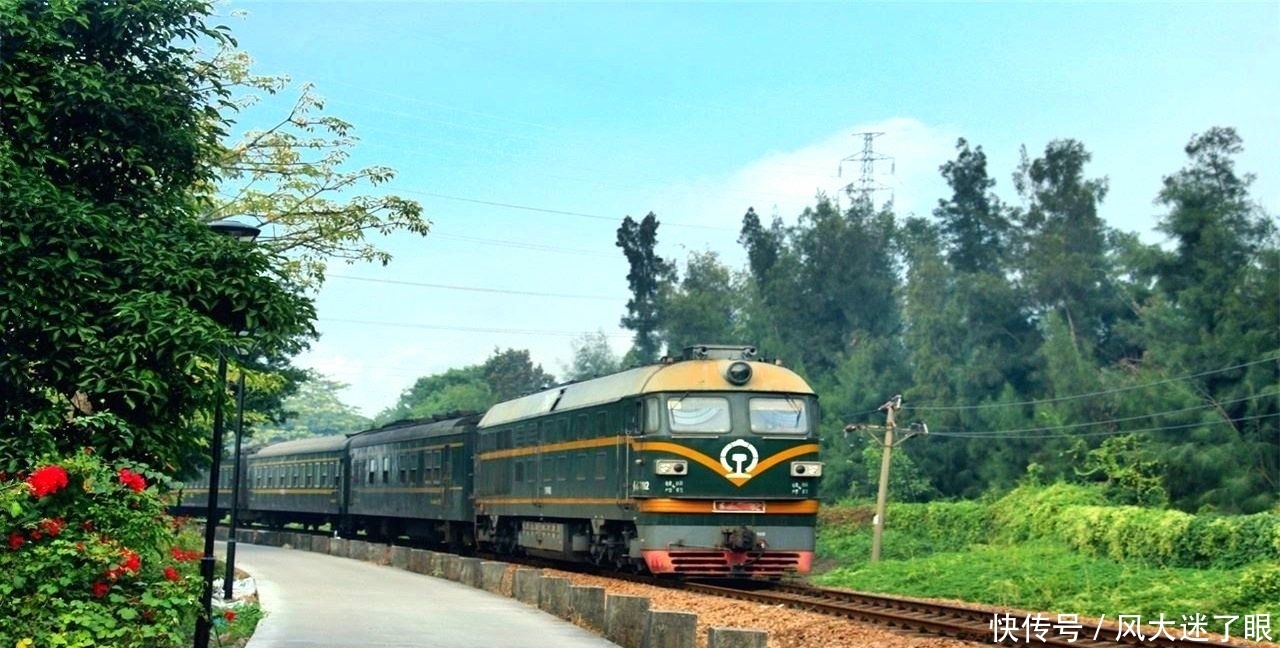  「高铁」中国高铁这么发达，为什么还不淘汰绿皮火车？第三点说