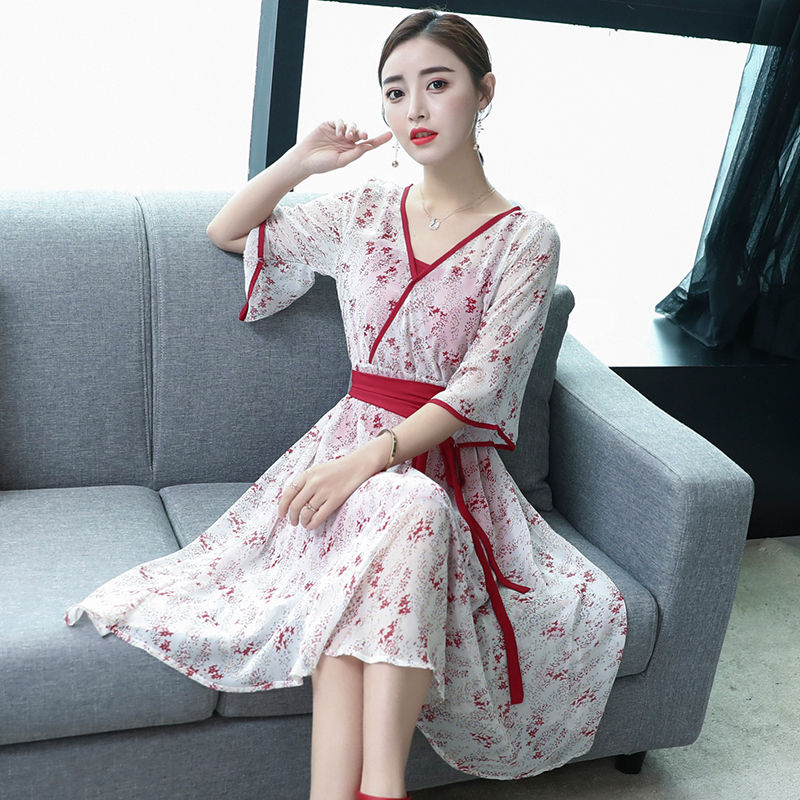 初秋不可错的“温柔裙”，气质柔美，款款动人，真好看